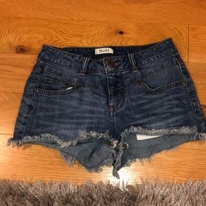 Short jean shorts